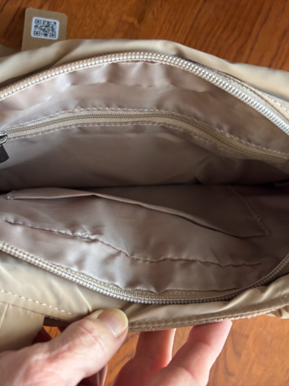 NWT BAGSMART Beige Quilted Puffy Tote Bag - Picture 3 of 5